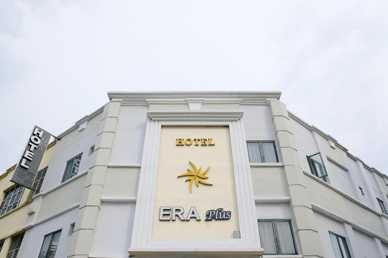 Era Plus Hotel Seri Kembangan Exterior foto